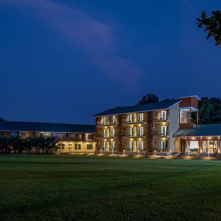 Paramount Riverfront Resort & Spa, Karjat Zewnętrze zdjęcie