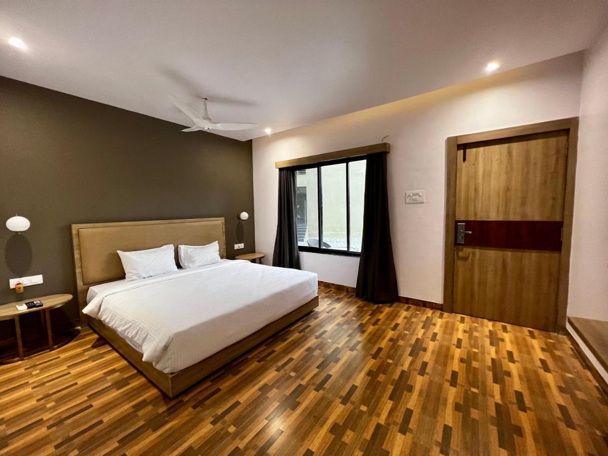 Paramount Riverfront Resort & Spa, Karjat Zewnętrze zdjęcie