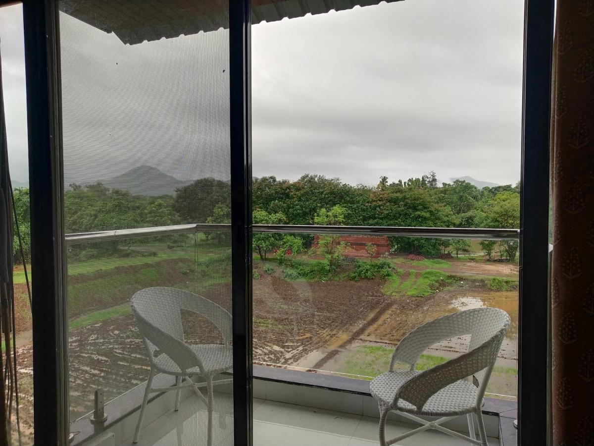 Paramount Riverfront Resort & Spa, Karjat Zewnętrze zdjęcie
