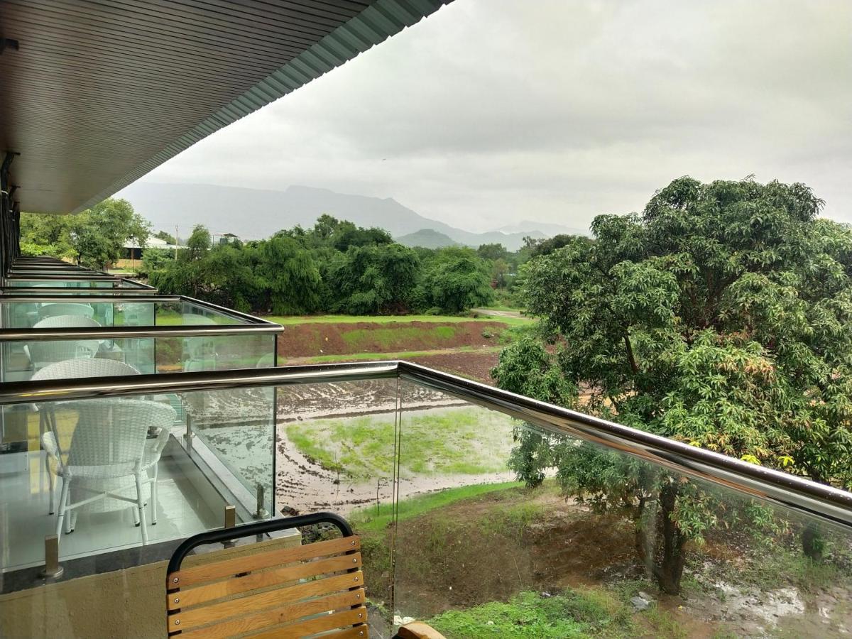Paramount Riverfront Resort & Spa, Karjat Zewnętrze zdjęcie