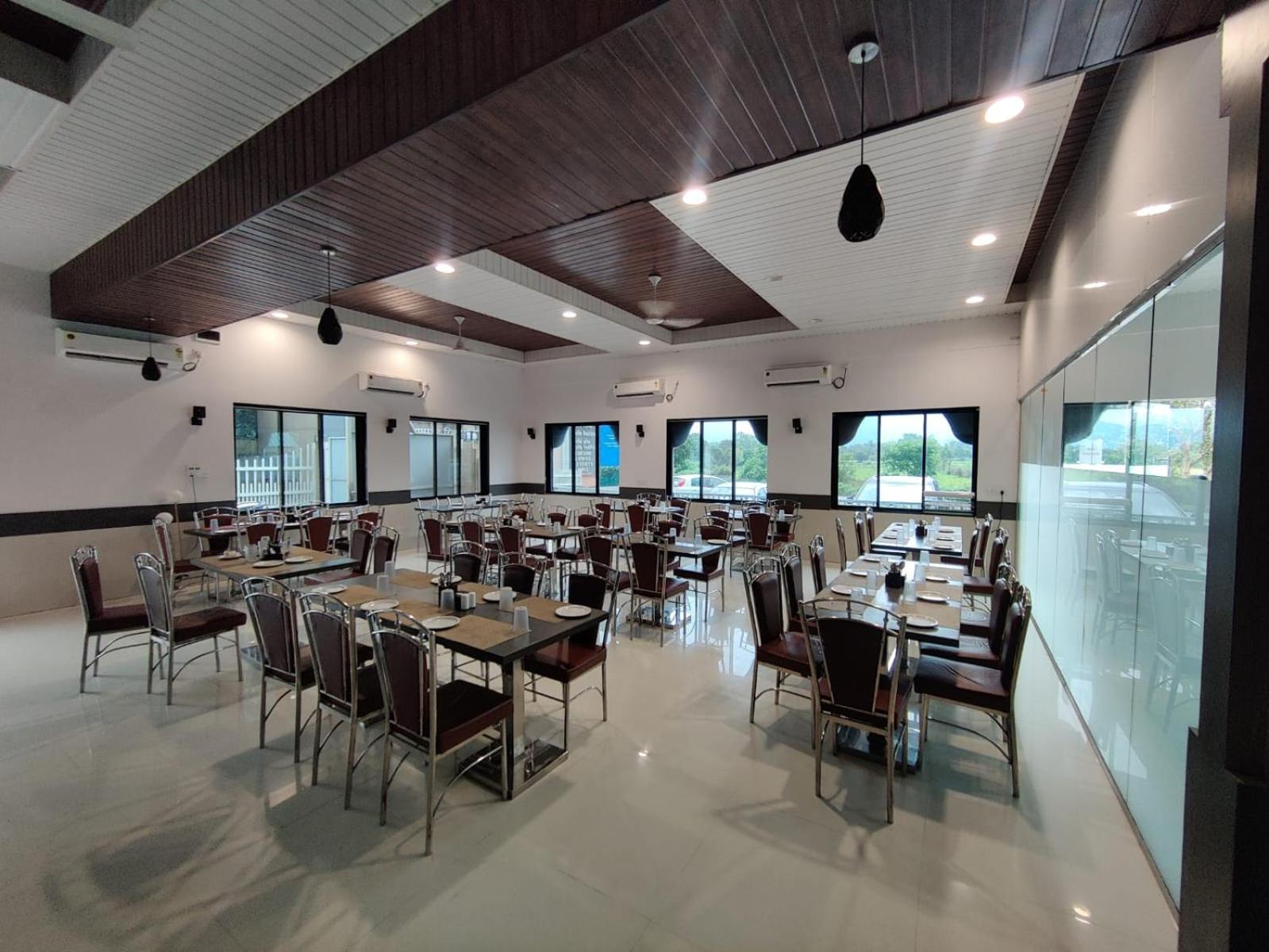 Paramount Riverfront Resort & Spa, Karjat Zewnętrze zdjęcie